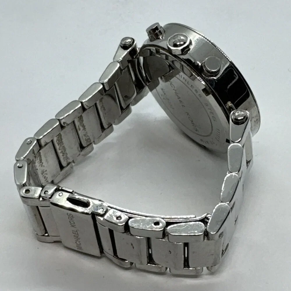 Michael Kors MK5353 Womens Silver Stainless Steel Analog Dial Wrist Watch JNA596